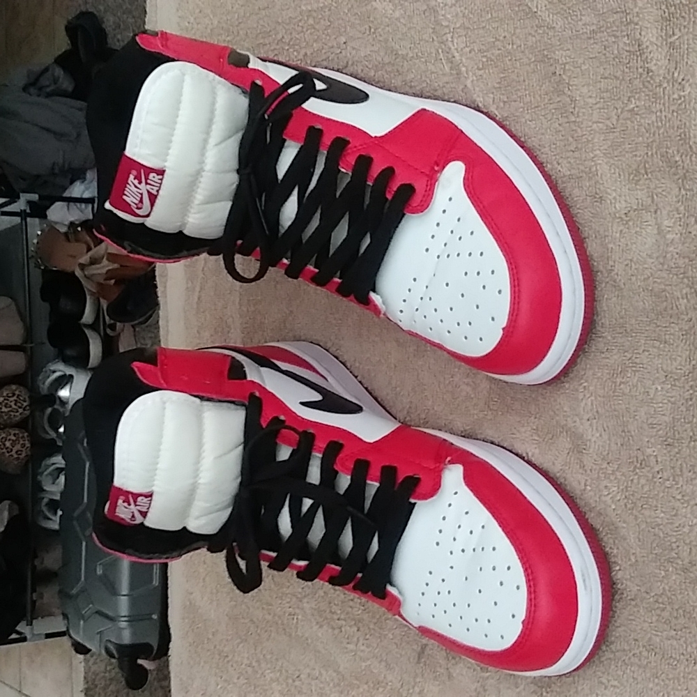Nike Air Jordan 1
